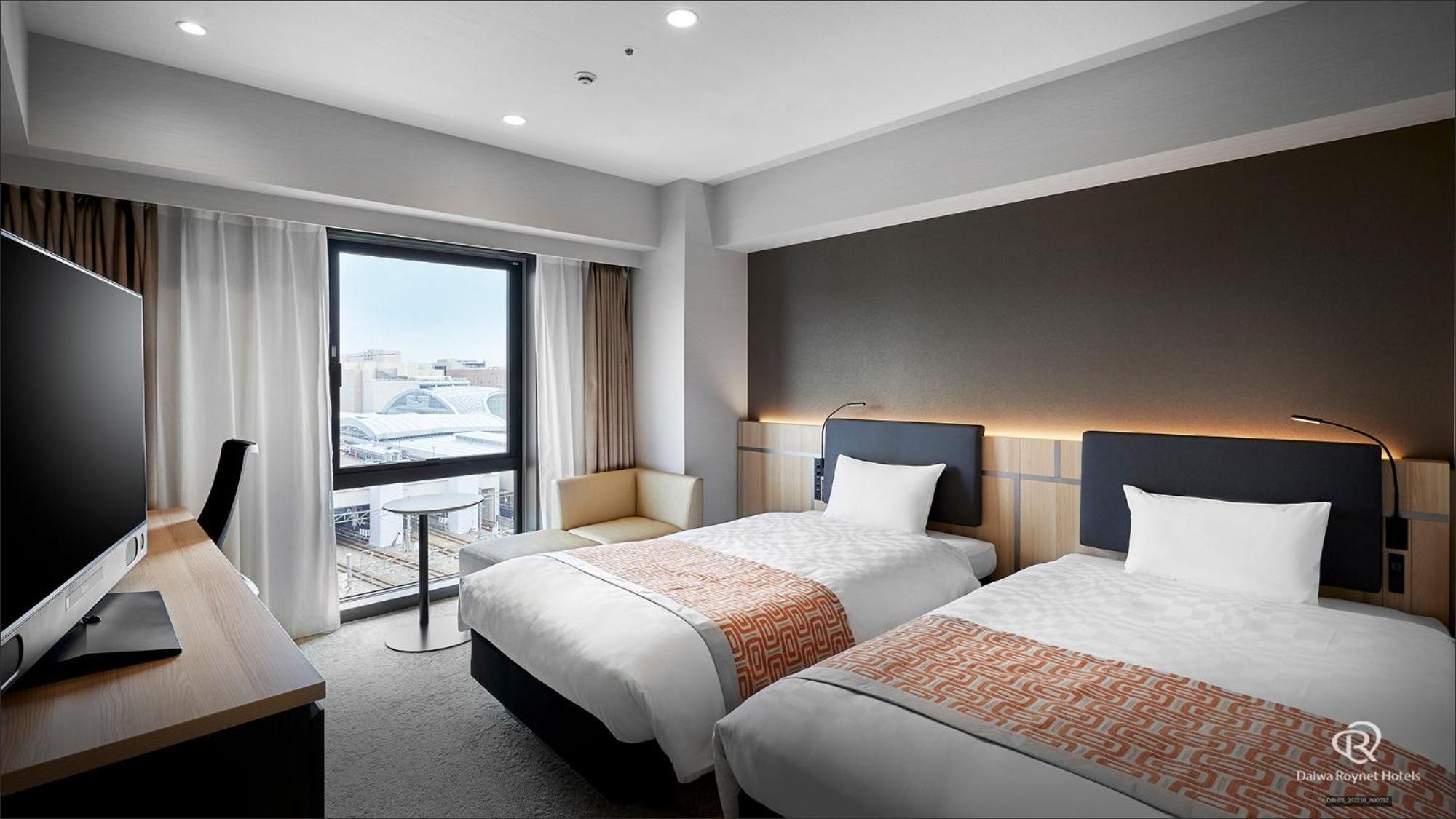 Daiwa Roynet Hotel Kanazawa Eki Nishiguchi Quarto foto